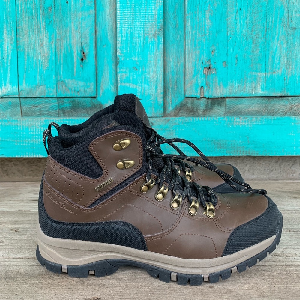 Men’s Eddie Bauer hiking boots